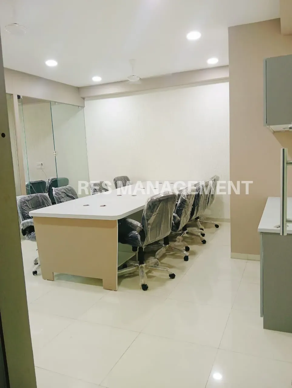 Fully Furnished office for Rent SG Highway 2 cabin 12 seating