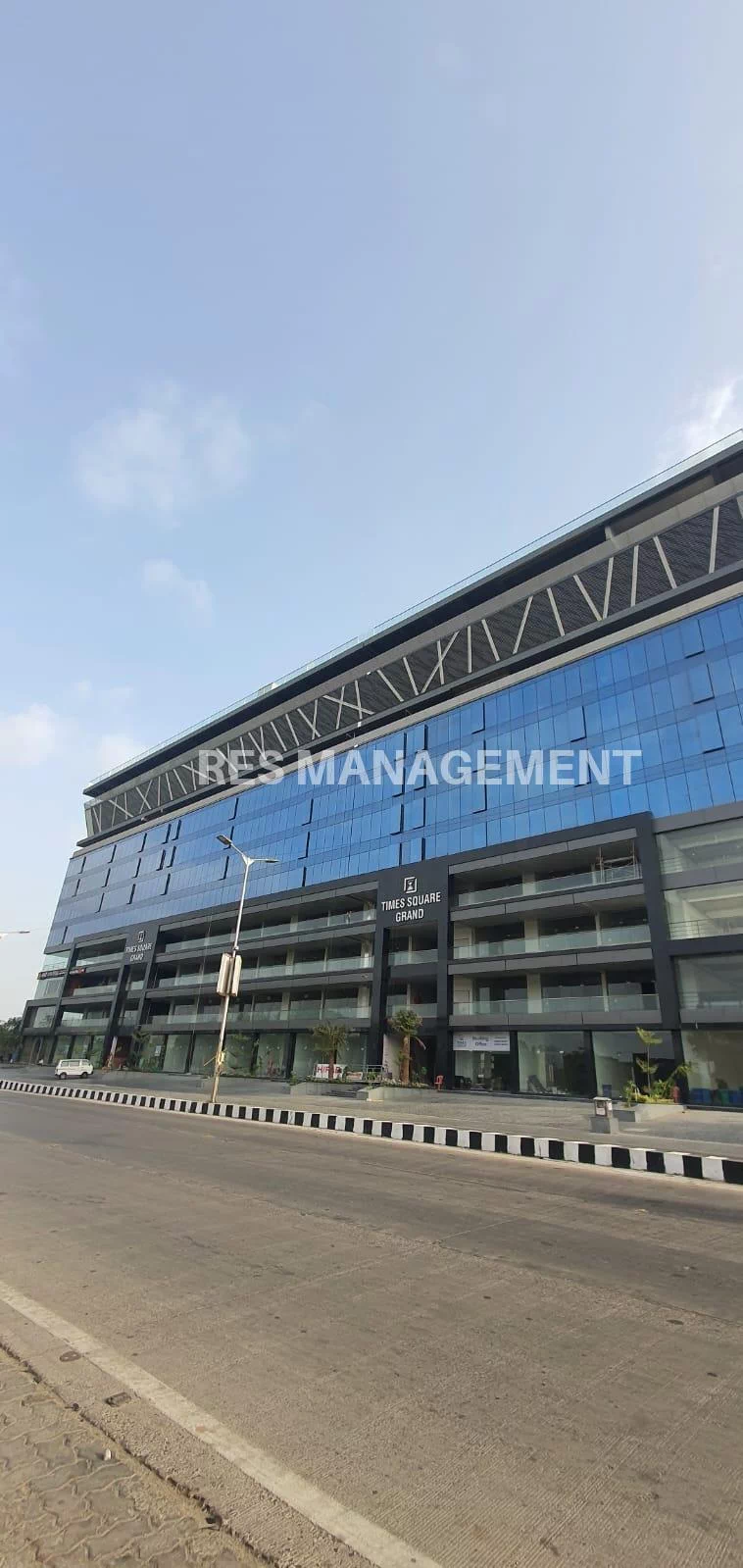 Office for Rent in Times Square Grand, Thaltej, Ahmedabad
