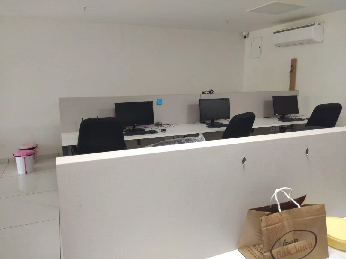 Office Space For Rent in Sankalp Iconic Tower, SG Highway Ahmedabad