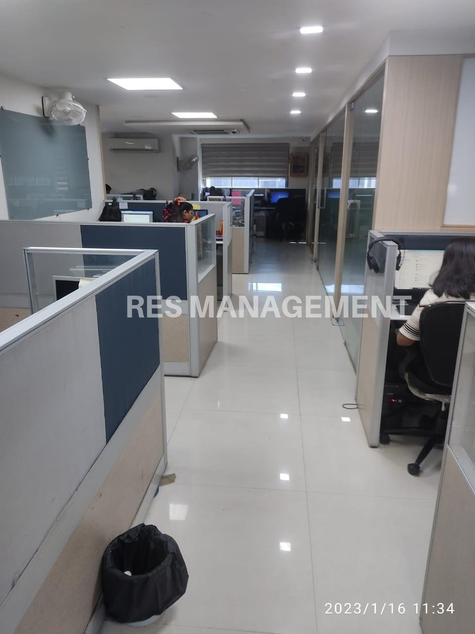 Fully furnished office For rent  Sindhubhavan Road 2848 ft