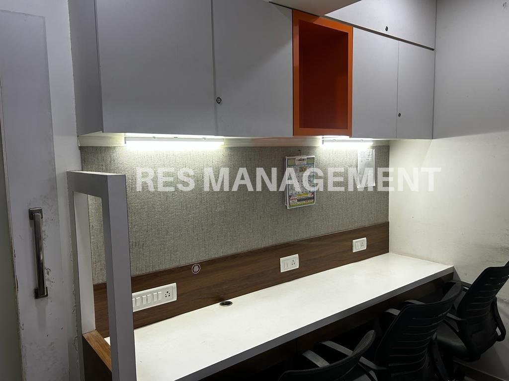 714 sq.ft. Fully Furnished office for Rent Shilp Aperia, 2 cabin 6 seating