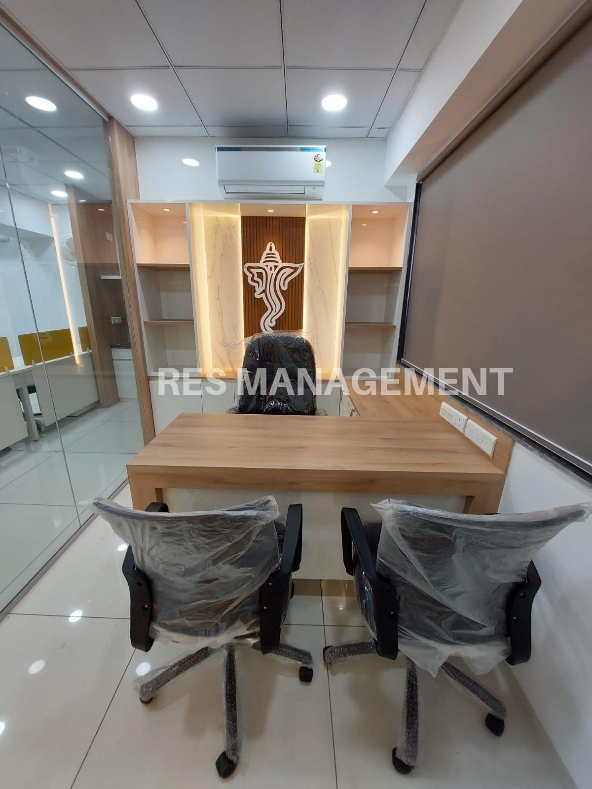 2 cabin 16 seating office for Rent In Science city Road